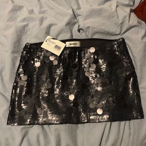 Guizio low rise Paillette skirt in matte black, size XS